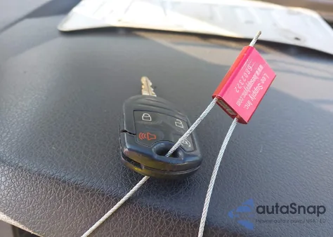 2013 Ford F250 Lariat z USA, uszkodzony, nr VIN 1FT7W2BT4DEA66091